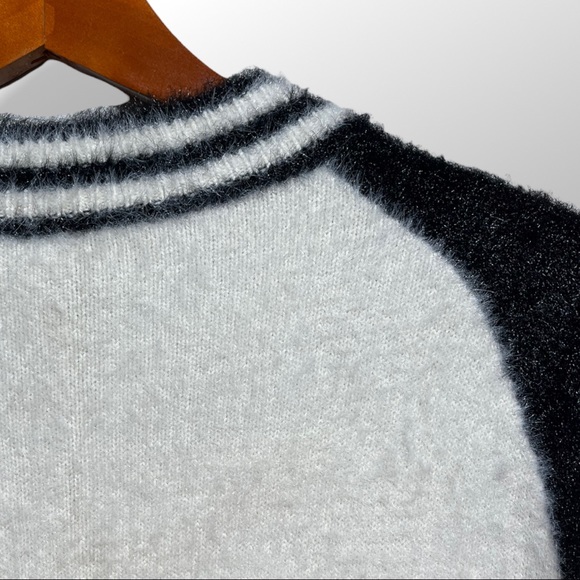 F&P fuzzy baseball cardigan - Picture 4 of 8
